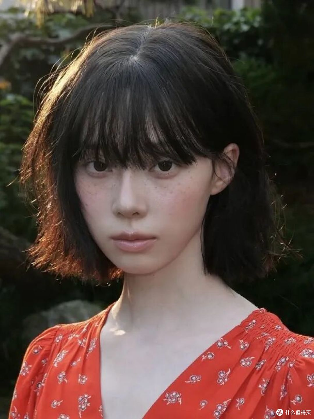 逆向美学潮流:无睫妆,秋冬很火的美妆趋势,展现自在真实的样貌