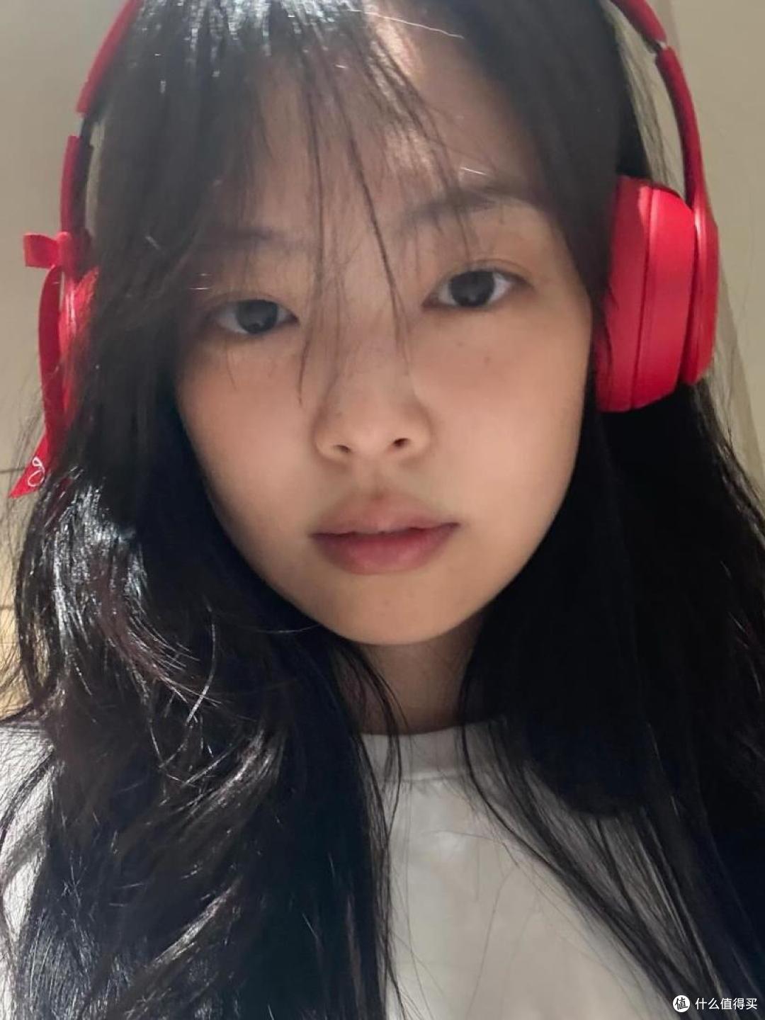 逆向美学潮流:无睫妆,秋冬很火的美妆趋势,展现自在真实的样貌