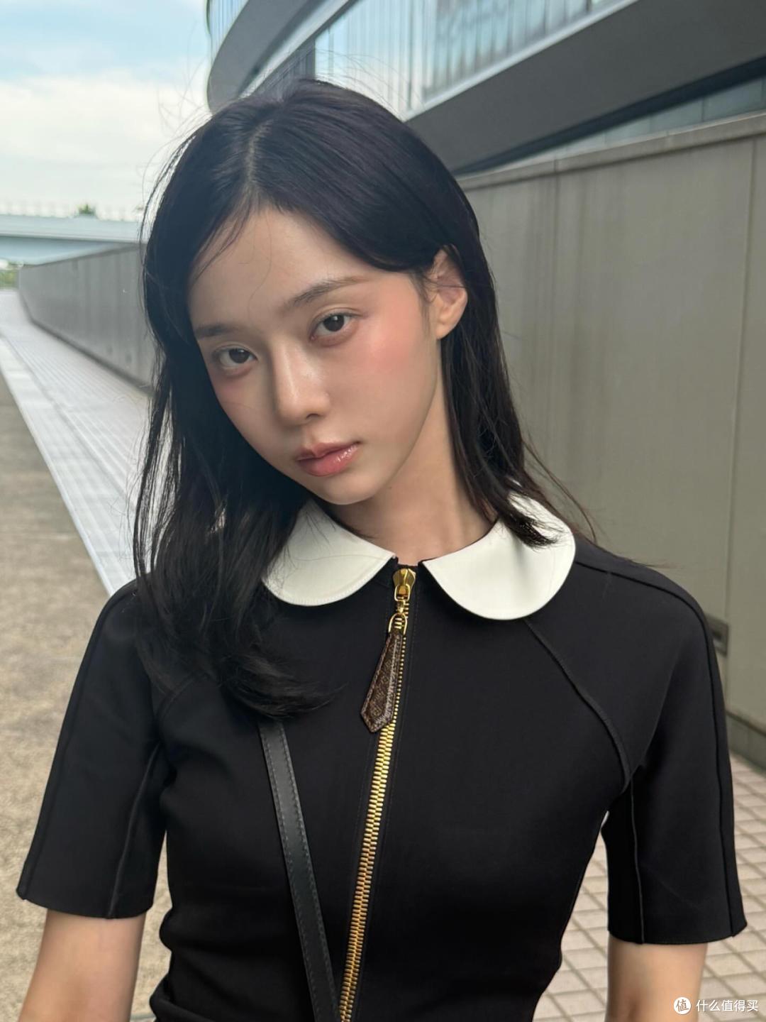 逆向美学潮流:无睫妆,秋冬很火的美妆趋势,展现自在真实的样貌
