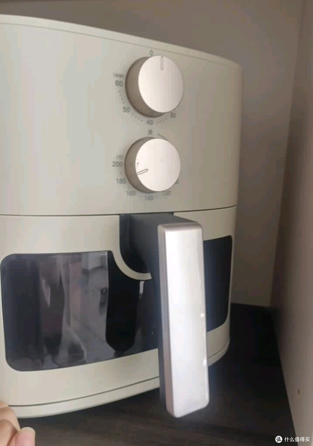 双旦厨房新宠:美的免翻面可视空气炸锅太绝了