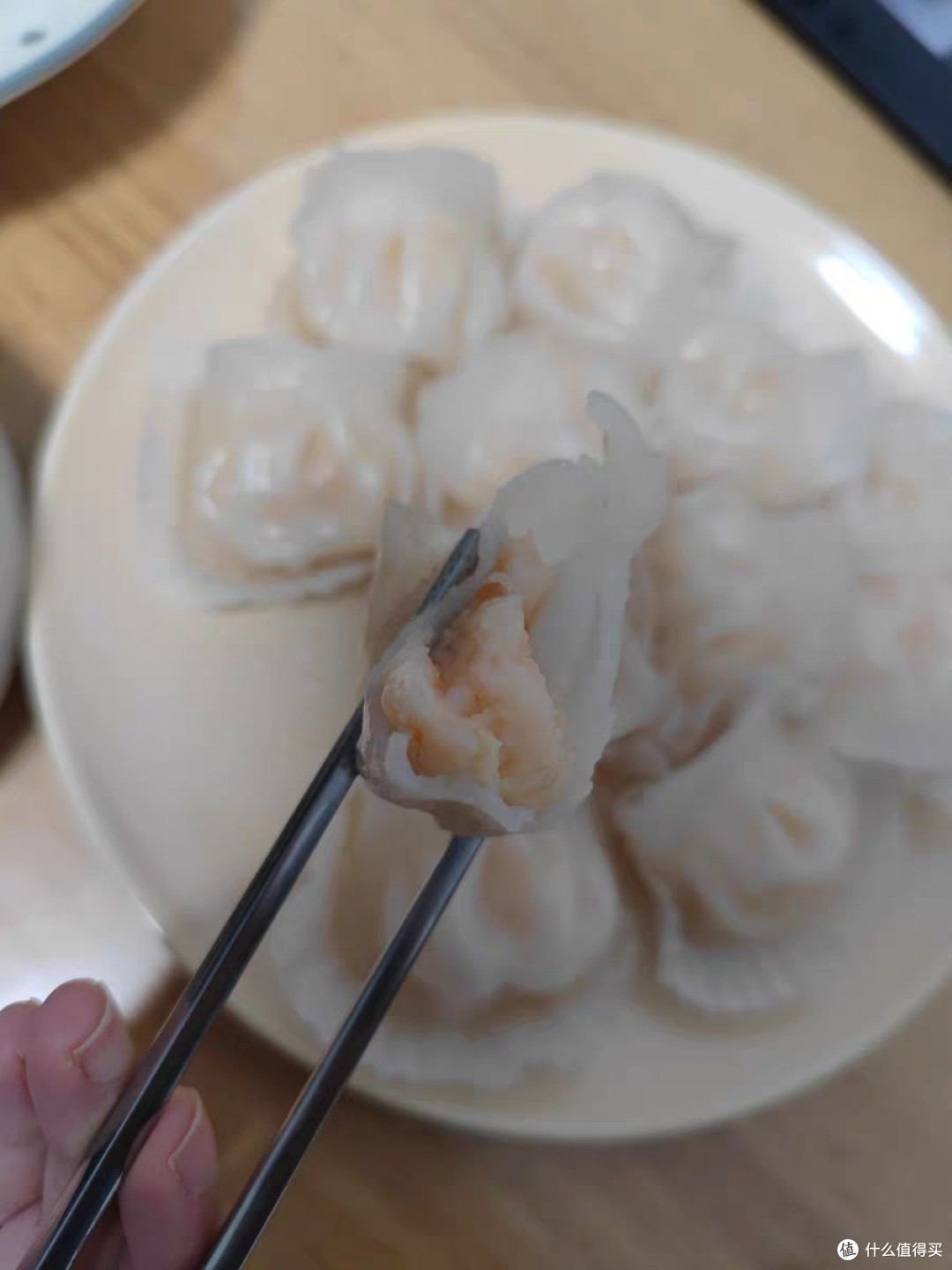 水晶虾饺,薄皮多馅,蒸熟即食哦!