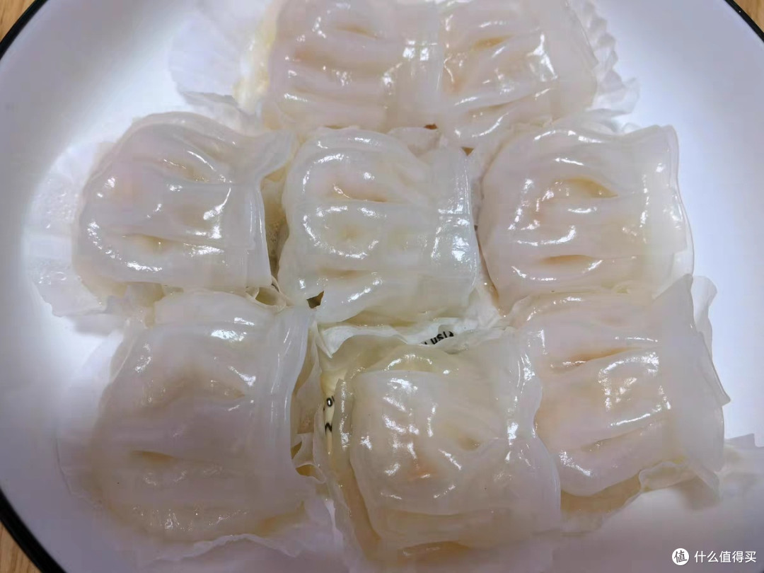 香煎虾饺，鲜香可口，满足挑剔的味蕾！