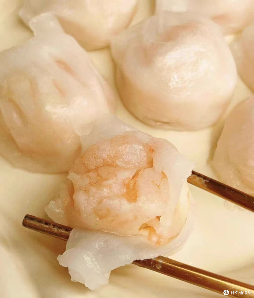 香煎虾饺,鲜香可口,满足挑剔的味蕾!