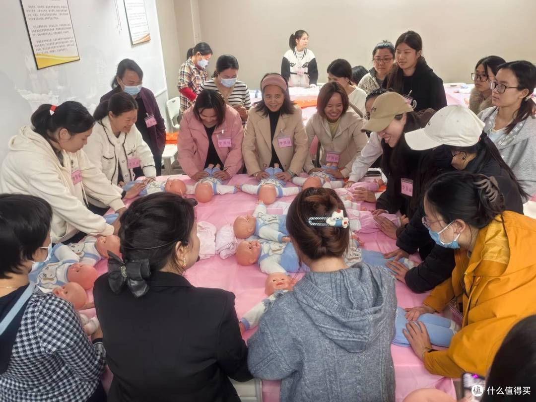 粤荣学校成功承办“南粤家政”托育专项培训“幼有所育”人才