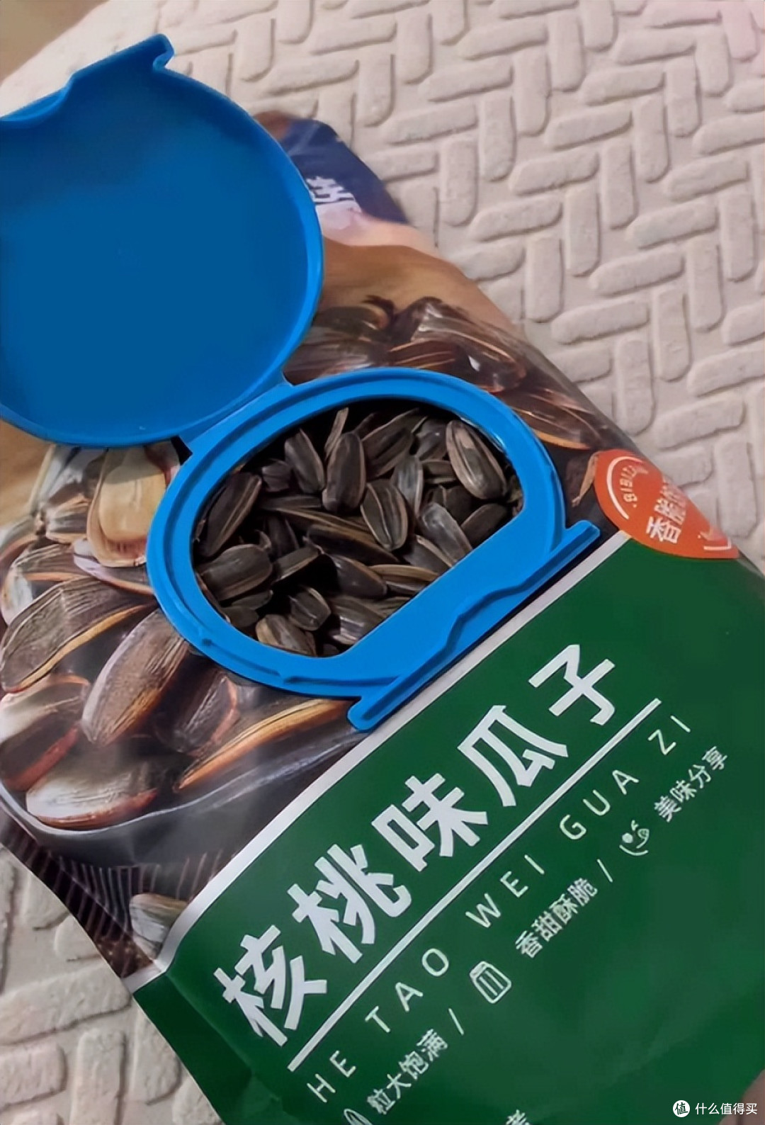 用完的“湿巾盖子”都能拿来干嘛？网友的点子，绝了