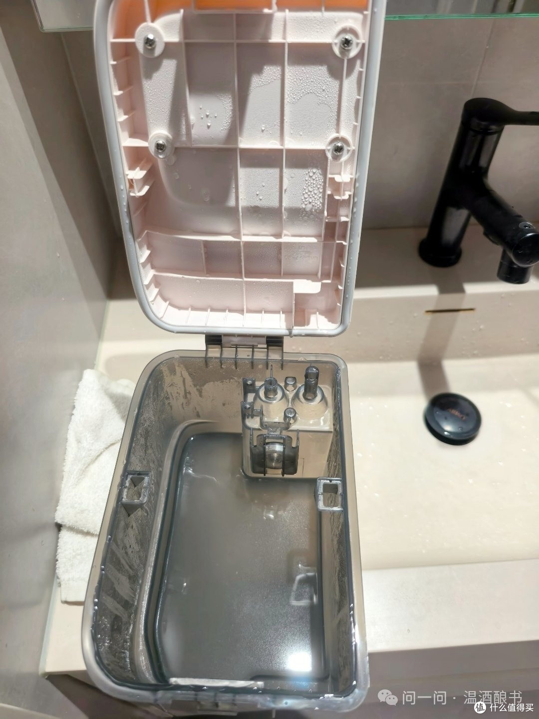 智能洗地机省电节水高效清洁