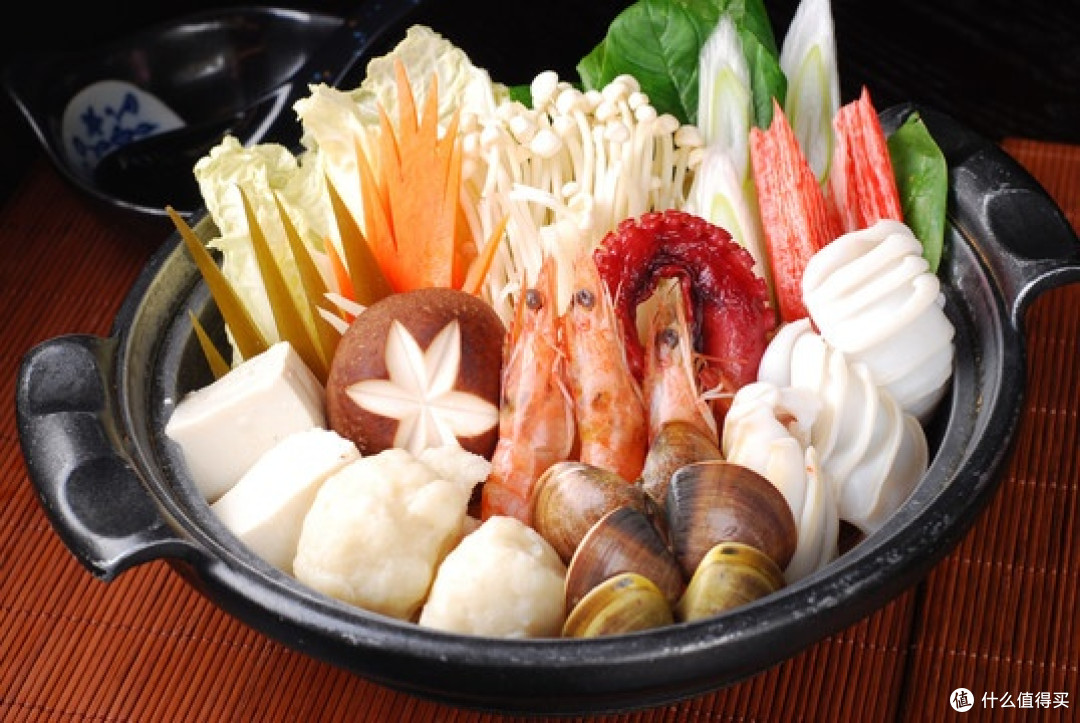 冬季美食：温暖与团圆的象征