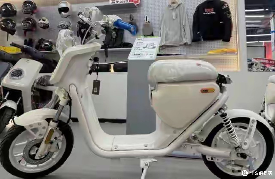 工信部:老百姓要什么,就造什么样的电动车,速度、后座呼声高涨