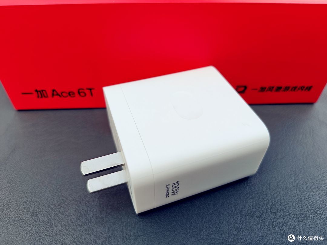 告别焦虑!一加Ace 6T实测:性能与续航的终极答卷