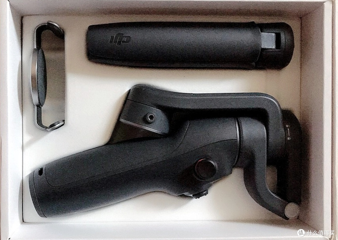 DJI Osmo Mobile 6手机云台：滑雪自拍稳定利器