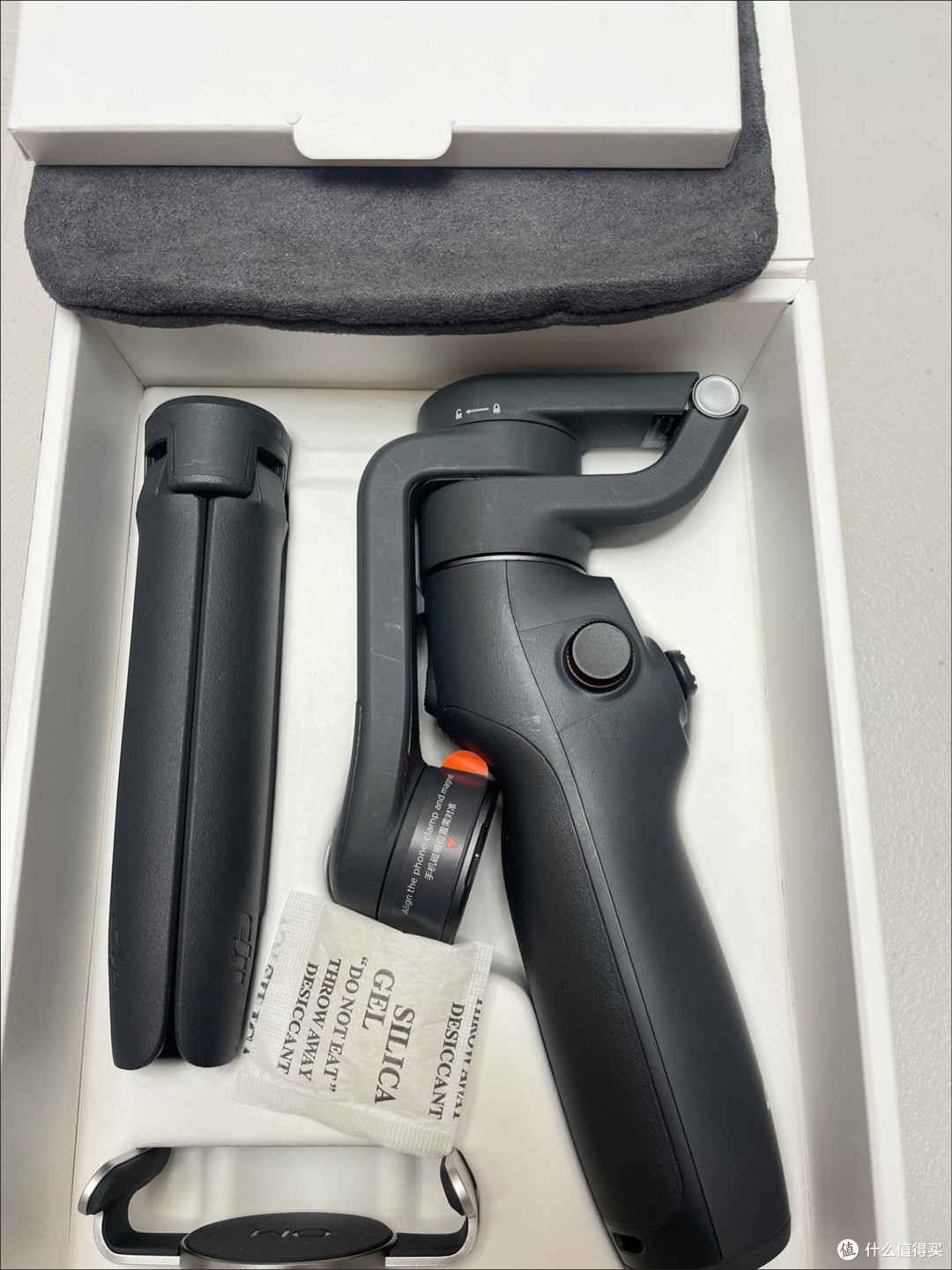 DJI Osmo Mobile 6手机云台：滑雪自拍稳定利器