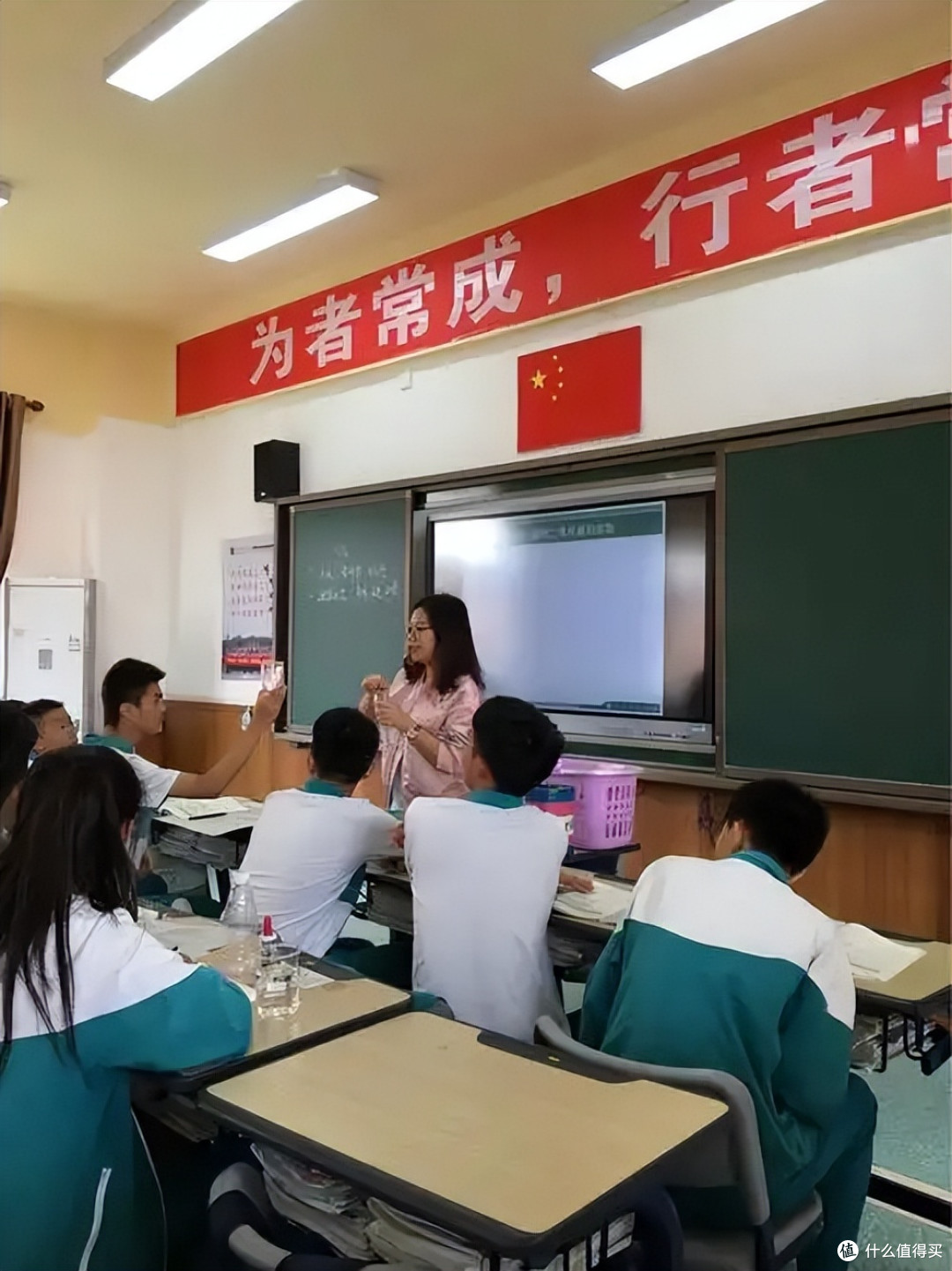 一年亏损近四千万,全国陷“关停潮”,昔日的金饭碗如今惨遭抛弃