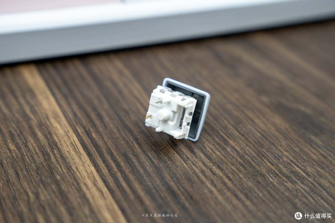 卷对方向了 雷柏VT9MAX & V700DIY-98长续航版体验
