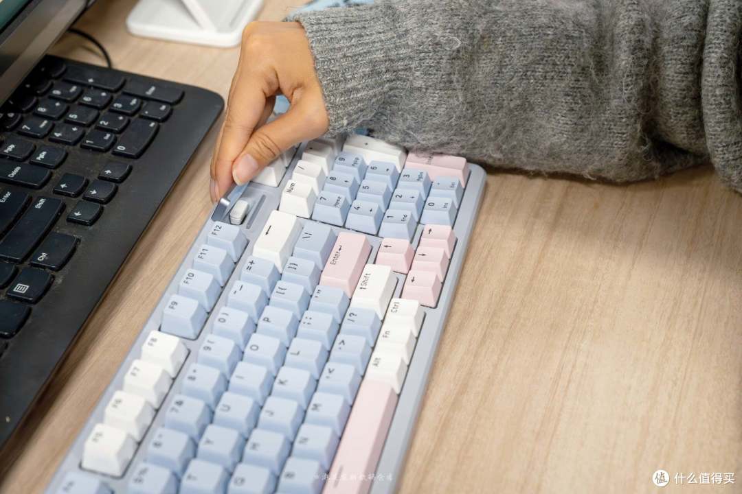 卷对方向了 雷柏VT9MAX & V700DIY-98长续航版体验