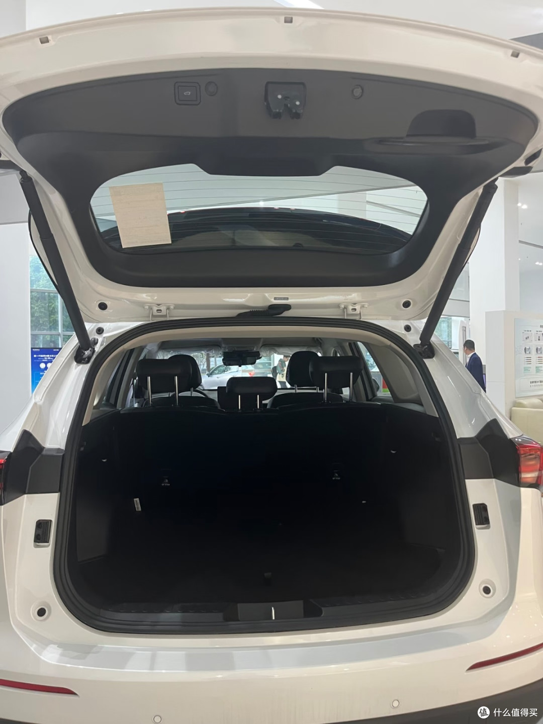 新一代哈弗H6 1.5T Max下定!12万级家用SUV性价比之王