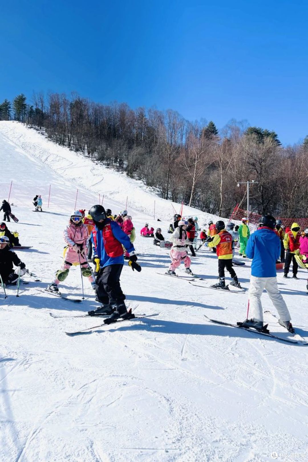 滑雪爱好者必看！乌鲁木齐附近阳光滑雪场，休闲度假一站式！