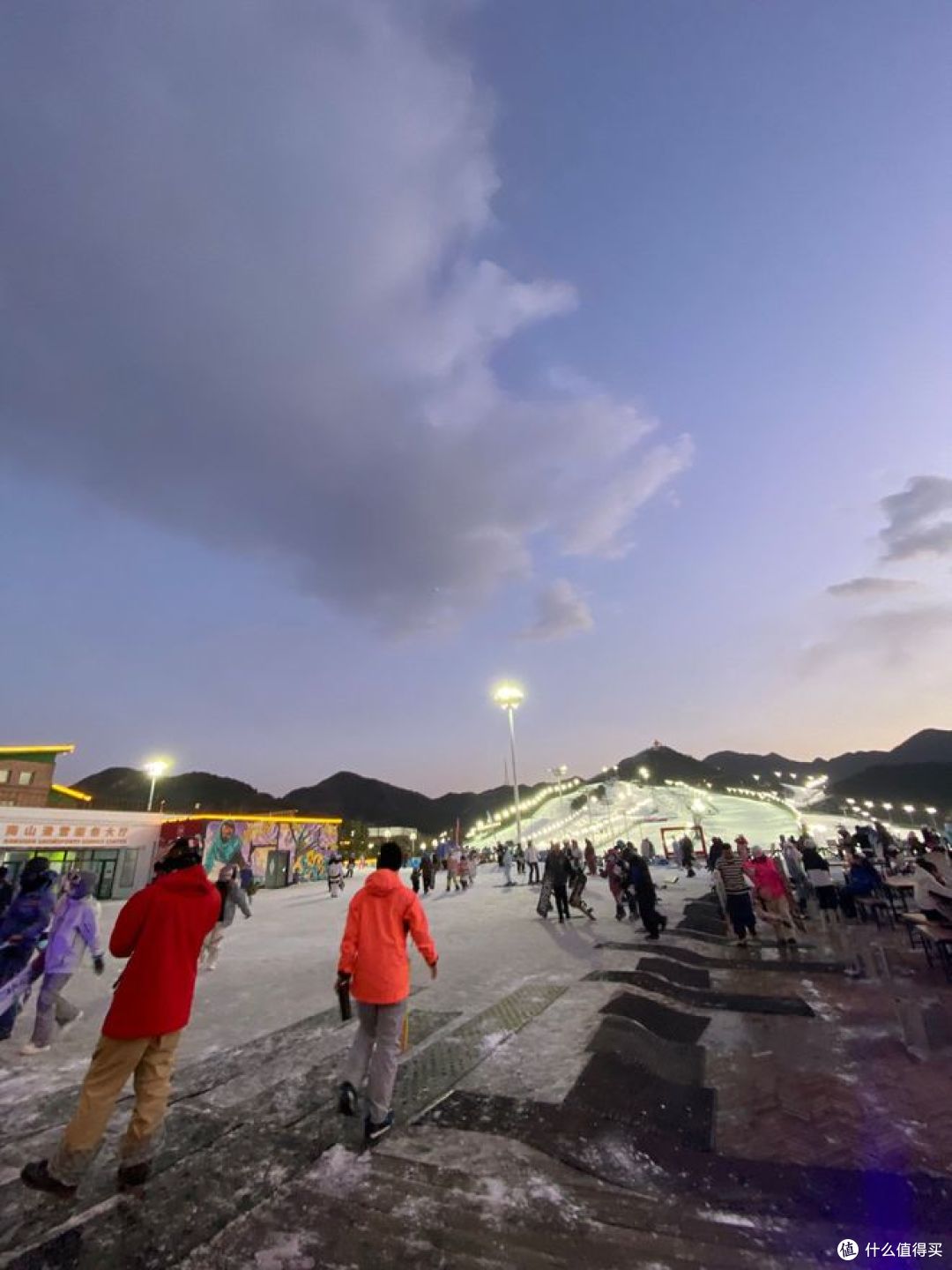 滑雪爱好者必看！乌鲁木齐附近阳光滑雪场，休闲度假一站式！