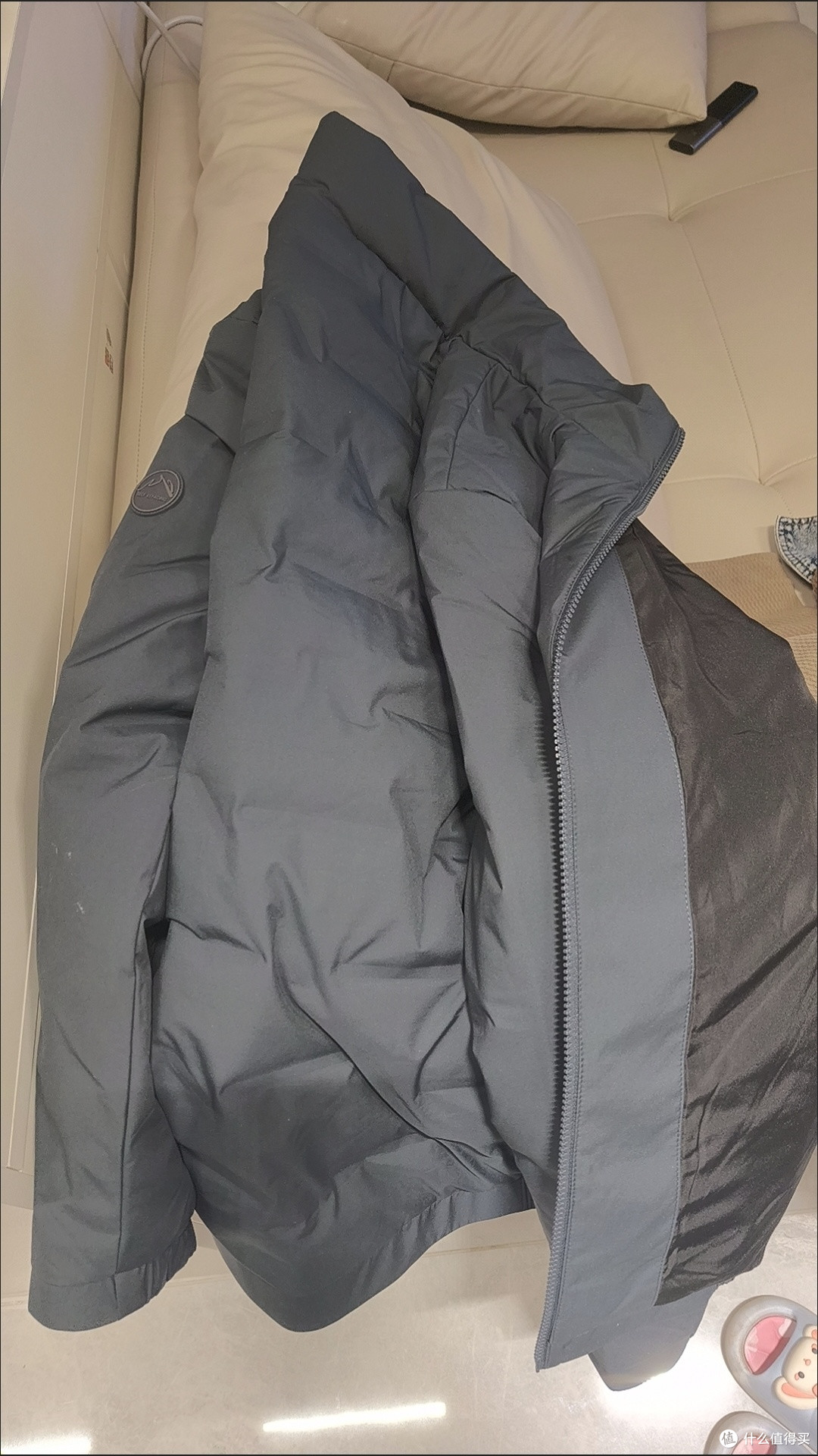 冬季旅行穿搭封神!海澜之家曾舜晞同款羽绒服,保暖时髦两不误
