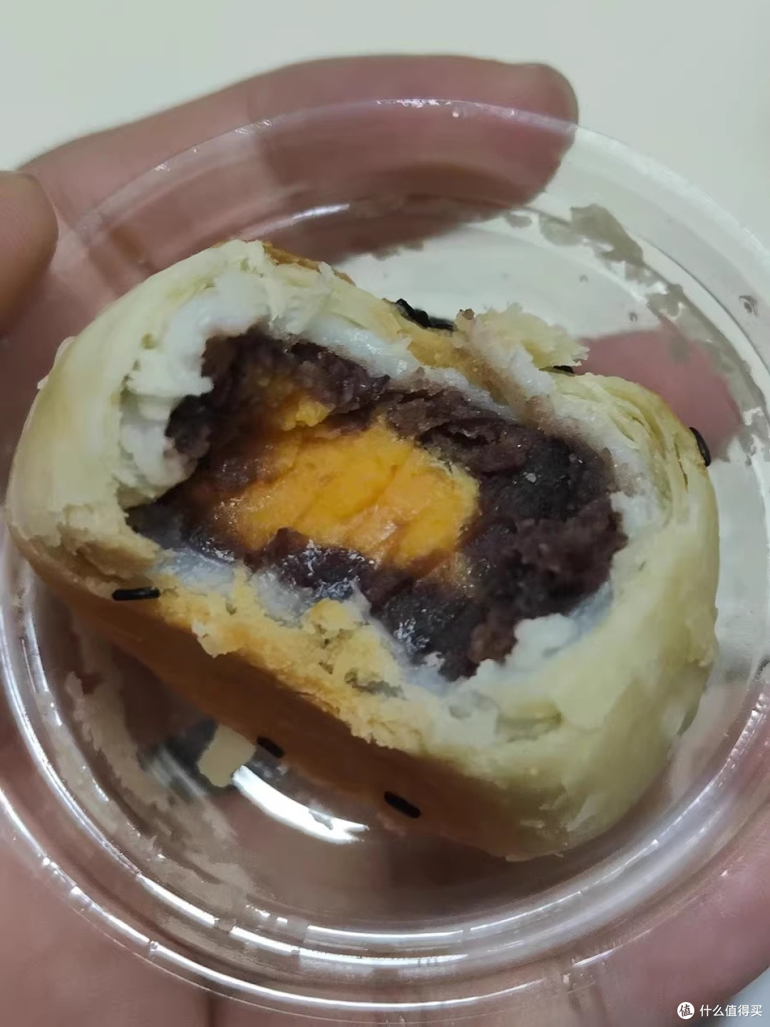 双旦邂逅轩妈蛋黄酥：一口沦陷的冬日暖意