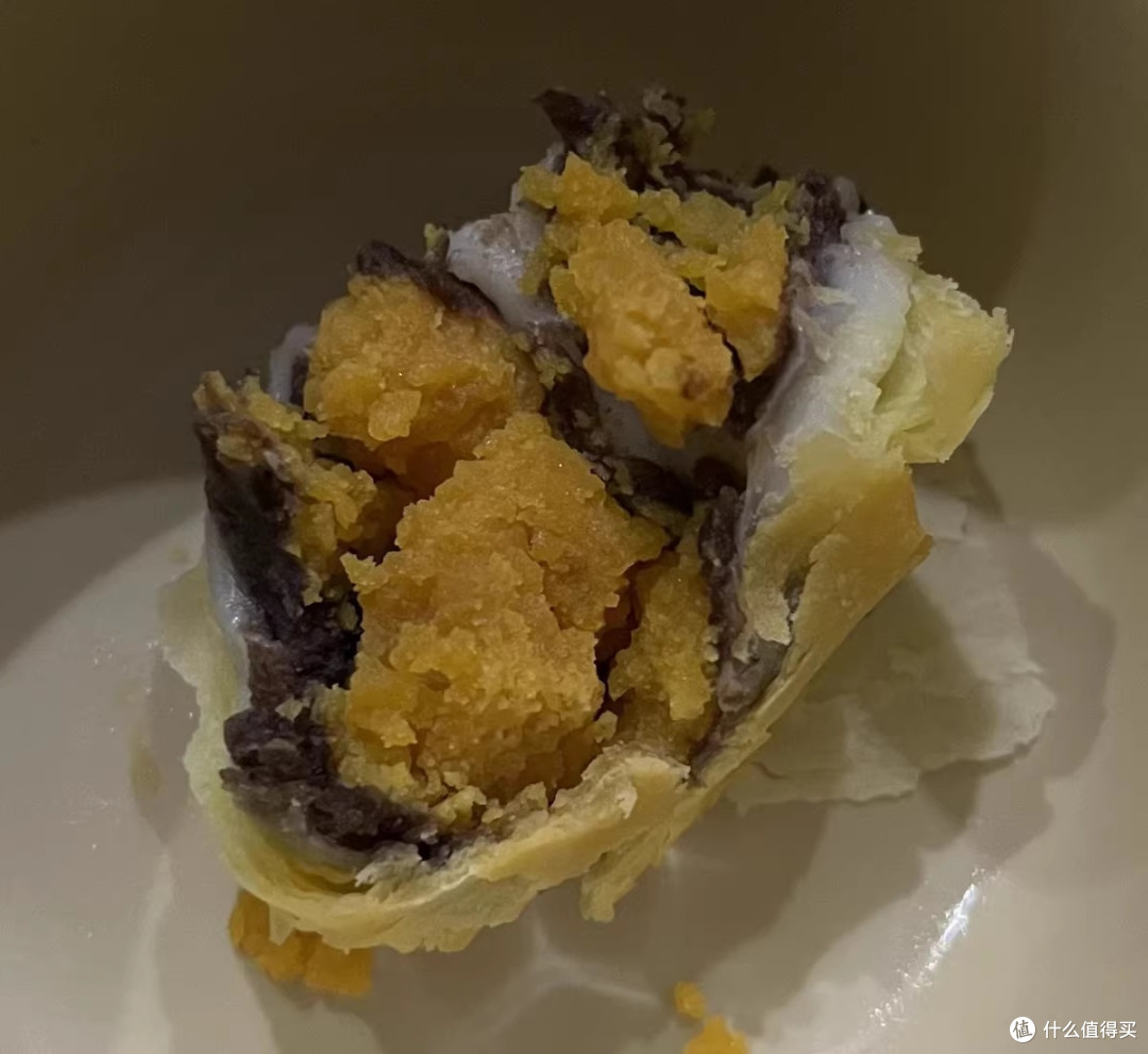双旦邂逅轩妈蛋黄酥：一口沦陷的冬日暖意