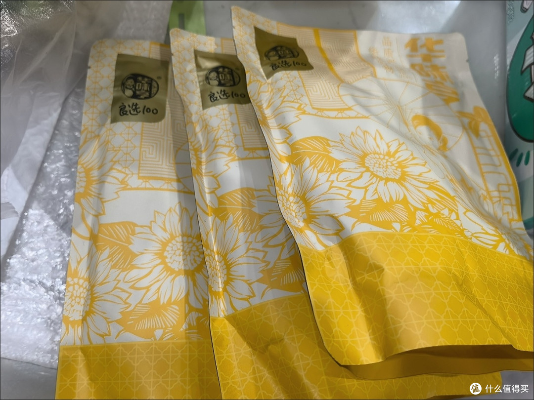 双旦甜蜜担当!华味亨芒果干,大片果肉解锁节日幸福感