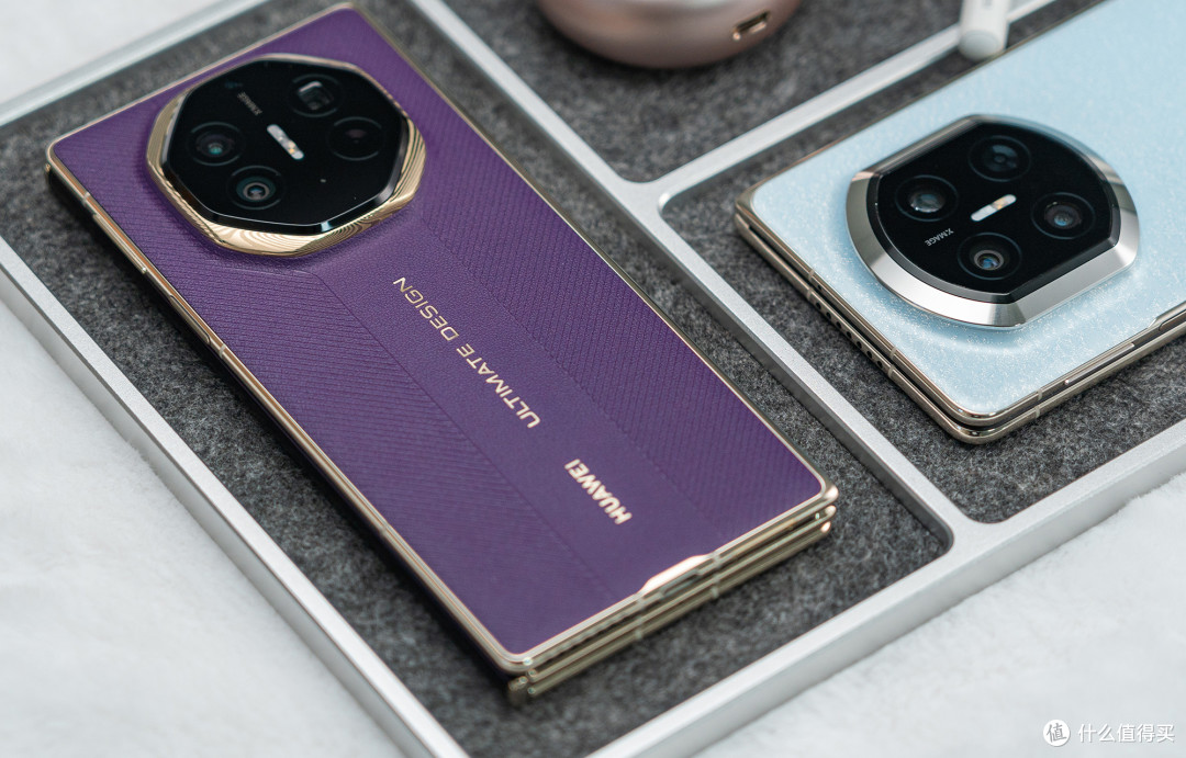 三星三折叠屏手机火了?对比华为Mate XTs三折叠,还是昔日王者吗