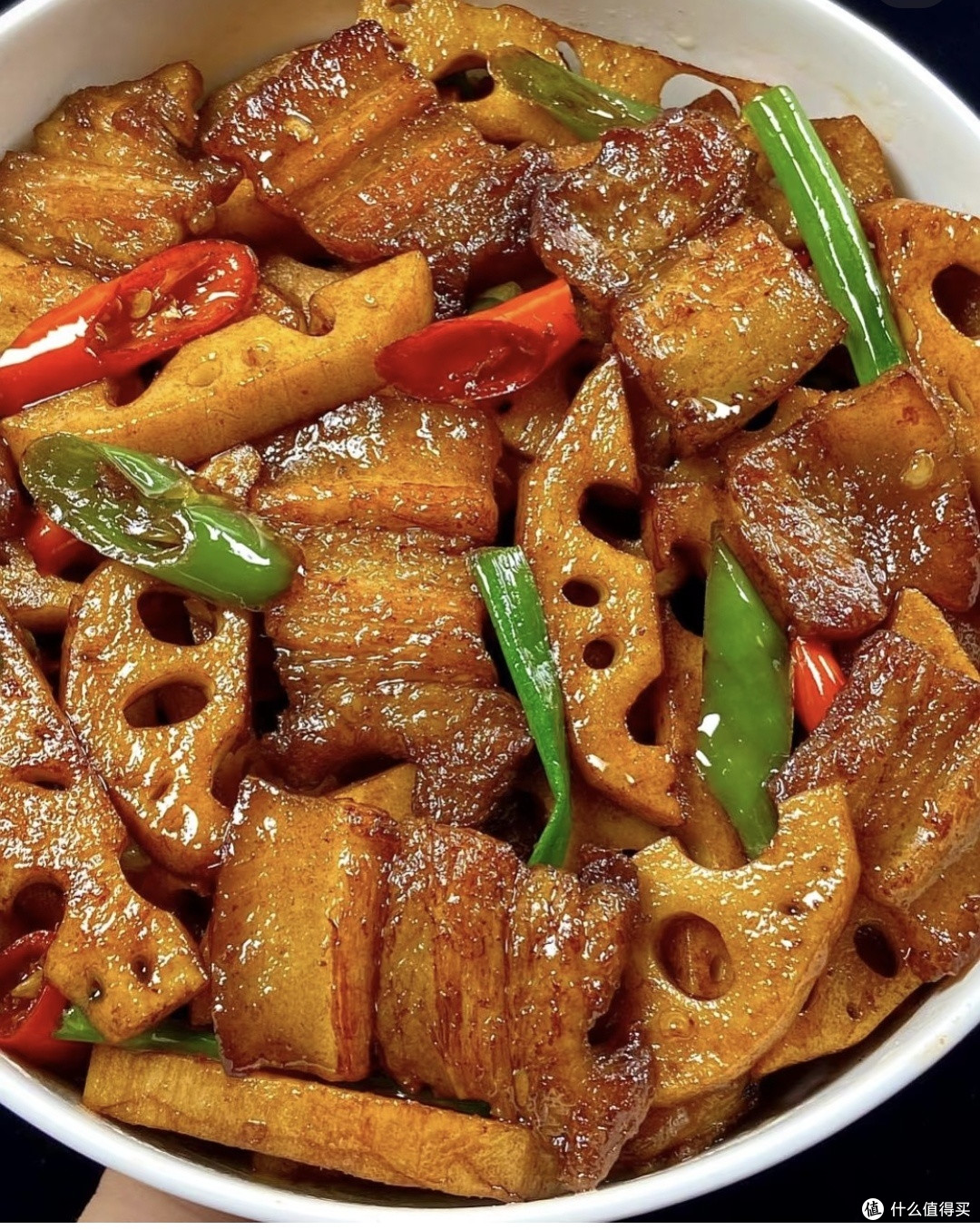 莲藕焖五花肉:香糯入味的家常解馋味