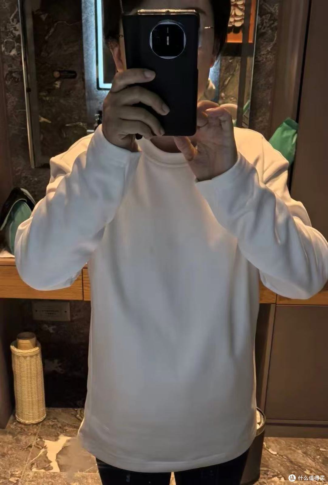 拇指白小T可机洗鹅绒打底衫,显瘦不臃肿还免打理!