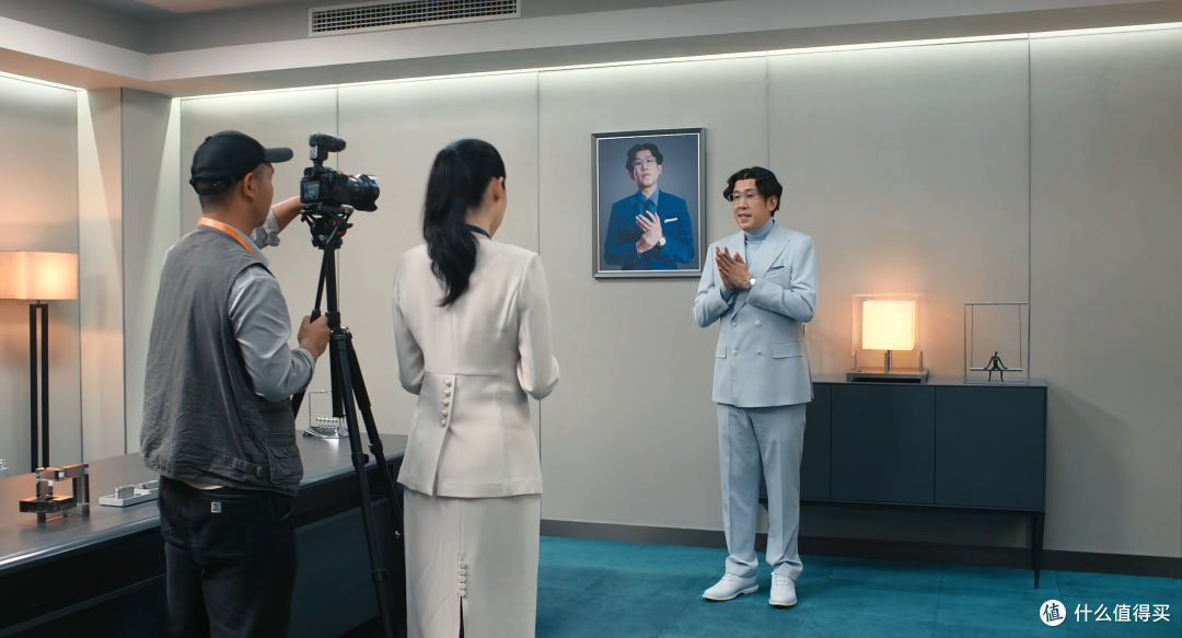 终于有一部不靠装疯卖傻就能让人开怀大笑的喜剧佳作。