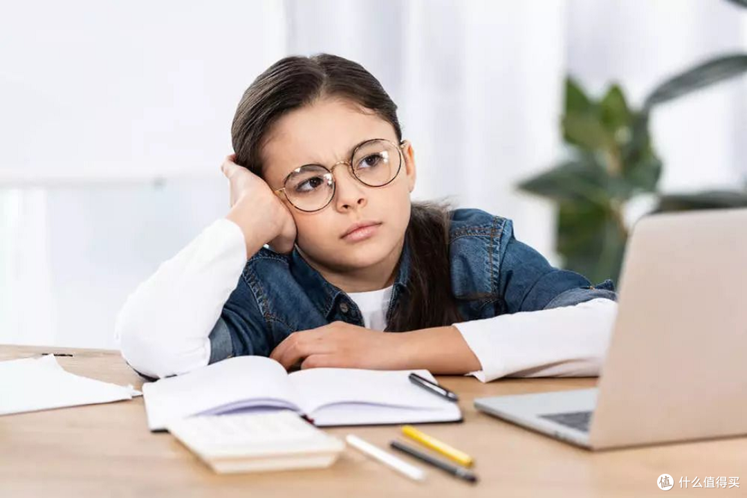 什么最伤孩子视力？不是手机和电视，则是这些方面家长要注意了