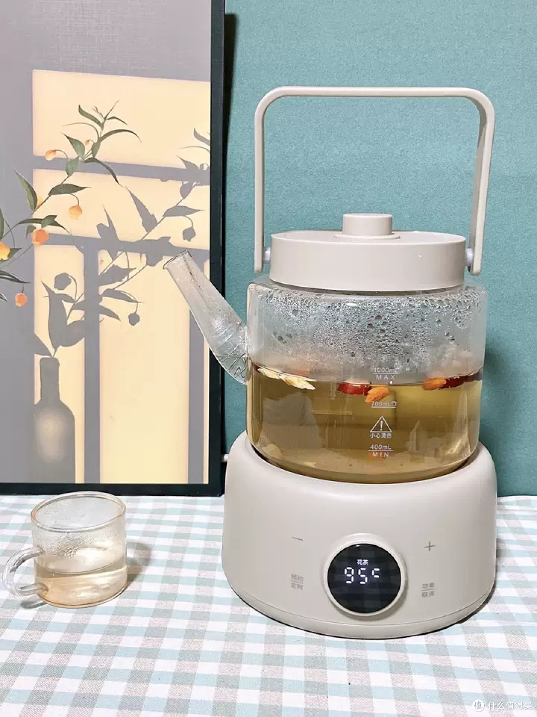 双旦焕新:客厅小边几变身暖饮角