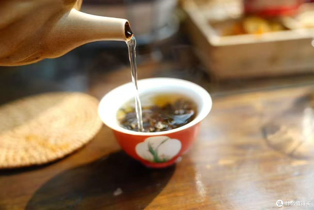 万紫千红小红罐,冬至团圆家宴的养生必备茶
