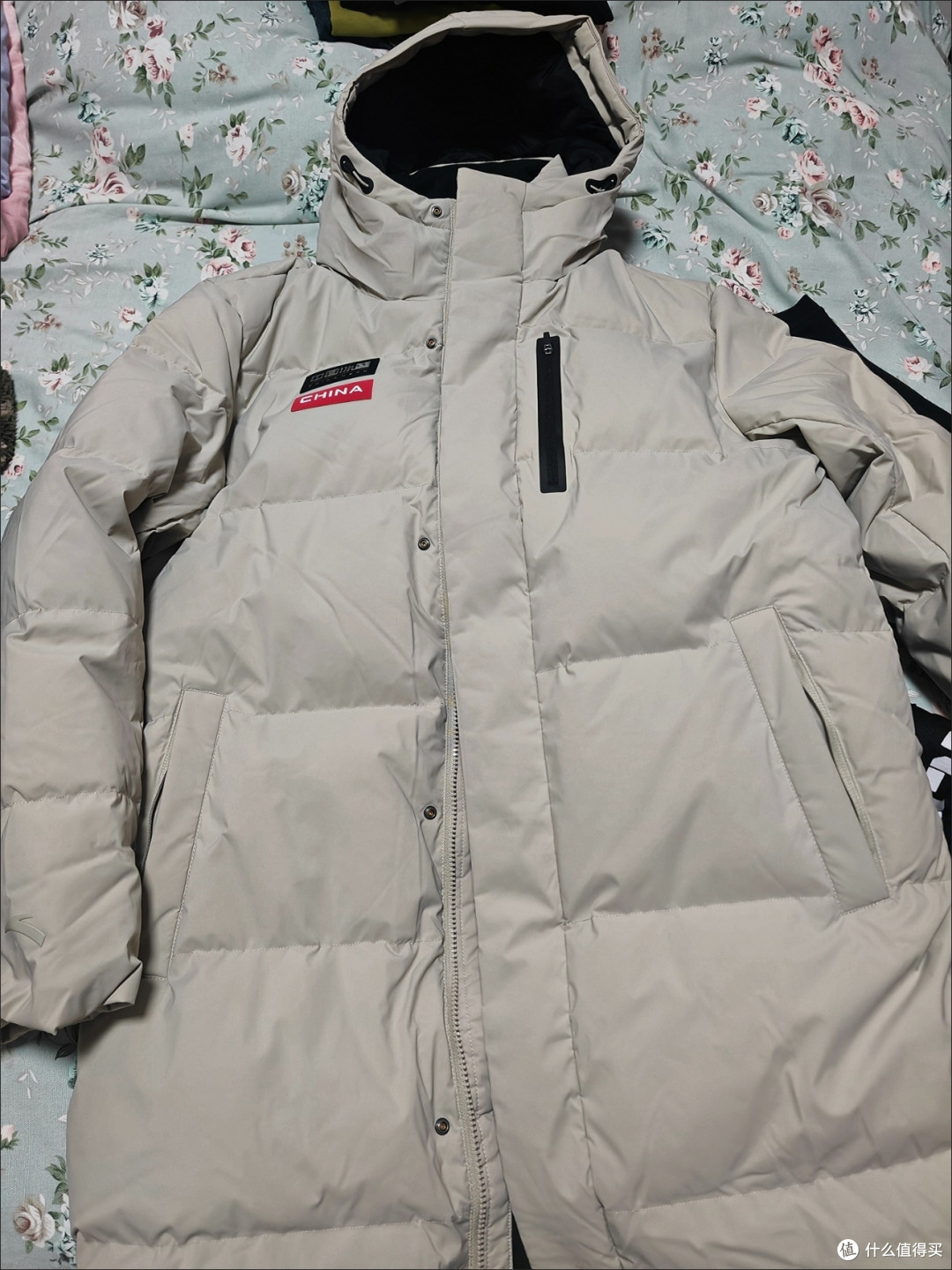 冬季旅行不冻人,安然炽热科技羽绒服