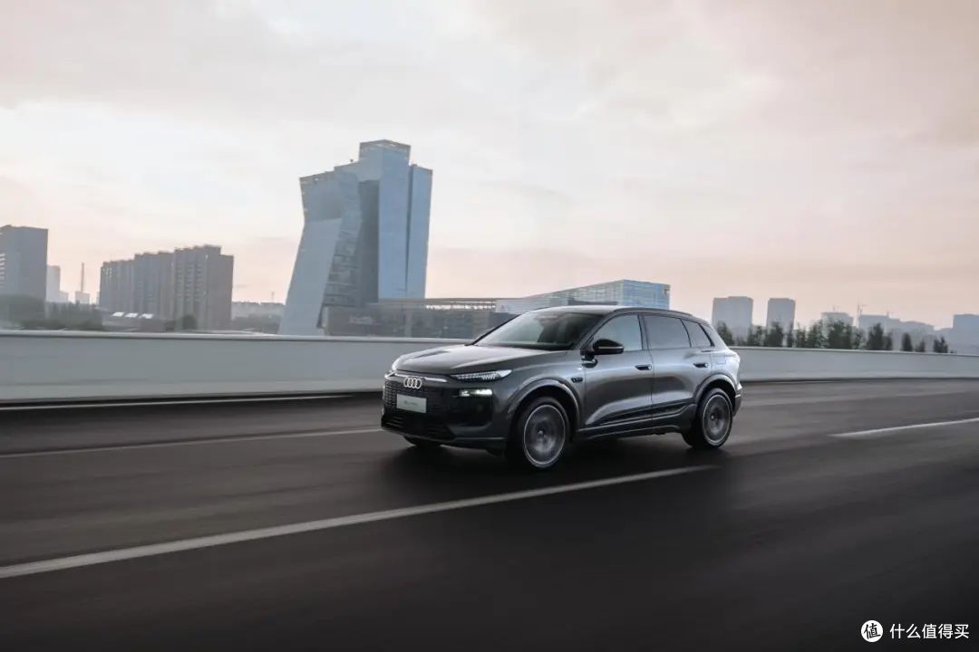 一汽奥迪Q6L e-tron：新能源豪华车，我是“天花板”！安全舒适