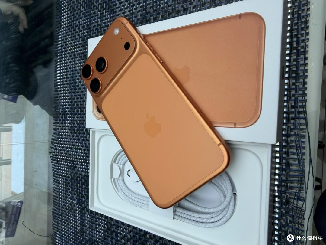 iPhone 17 Pro Max屏幕与拍照升级