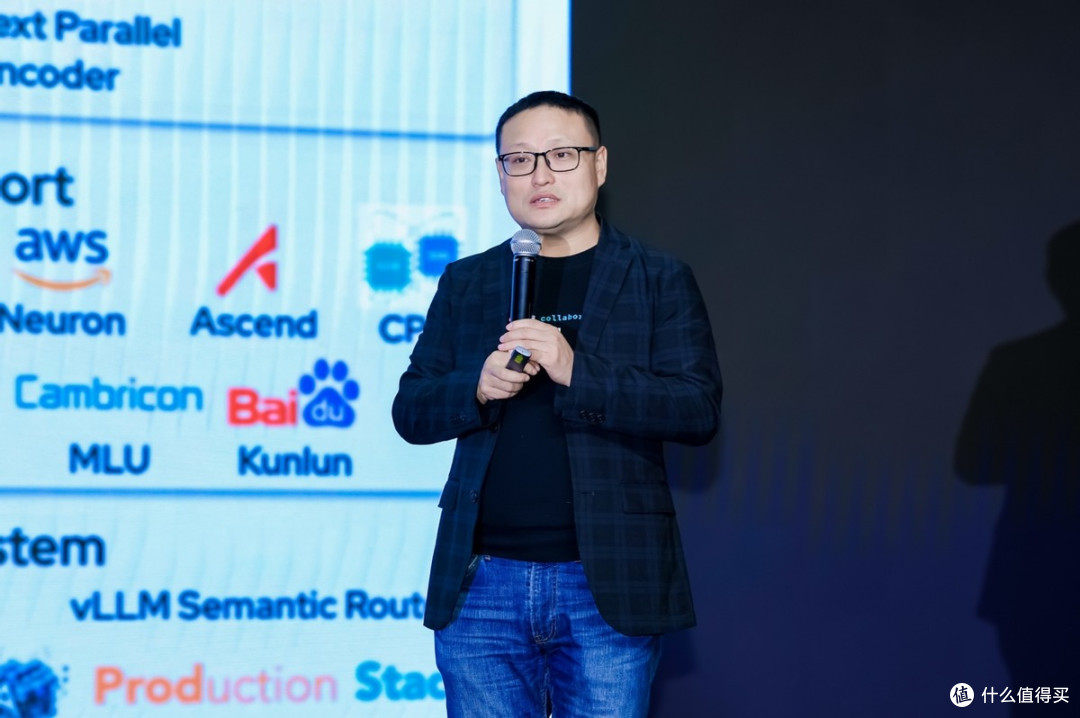 解锁端侧新算力!寅谱 KLEENE 技术与 Hilbert 工作站发布