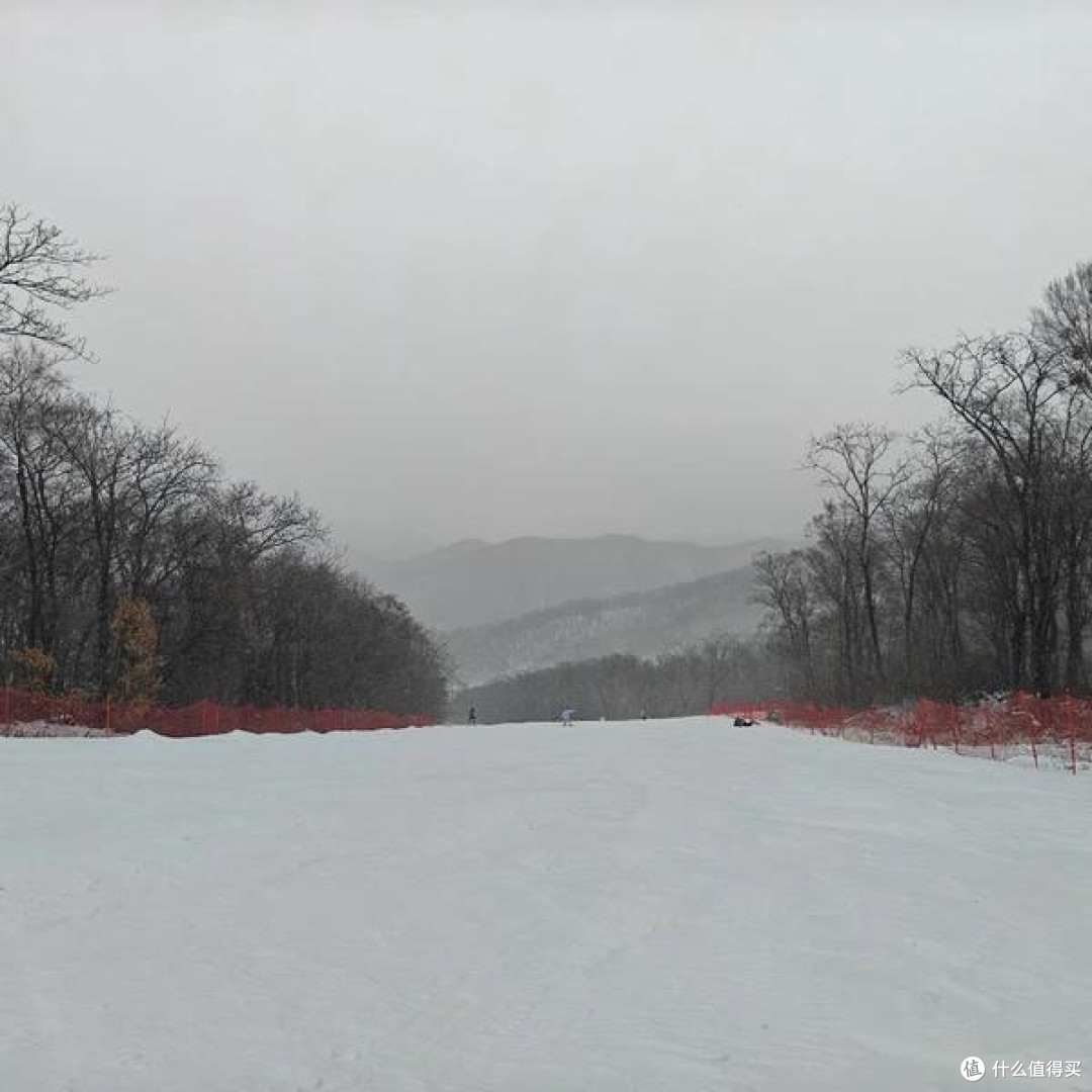 万科松花湖滑雪场:优质雪道与服务
