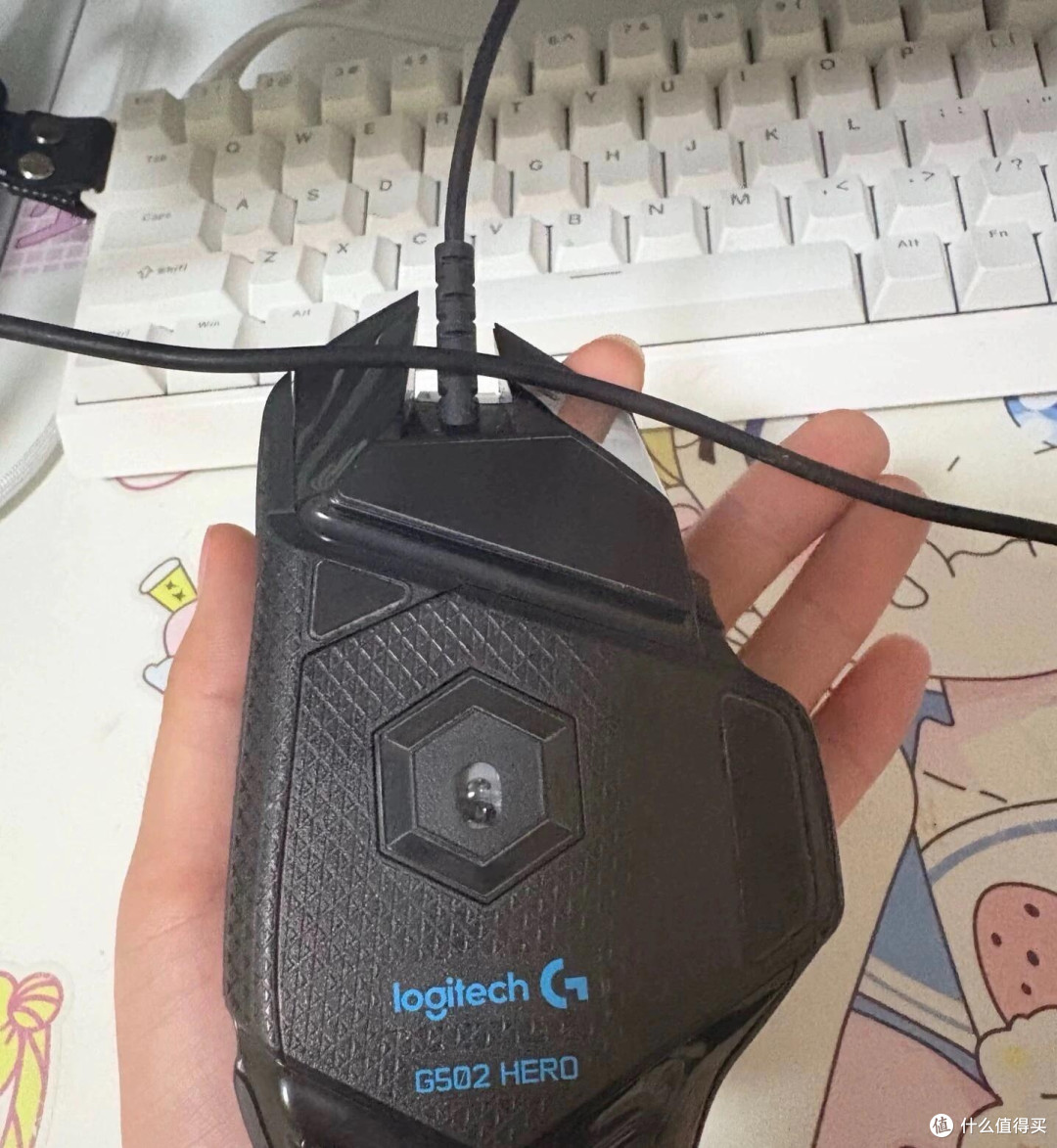 罗技G502 HERO:全能电竞鼠标推荐