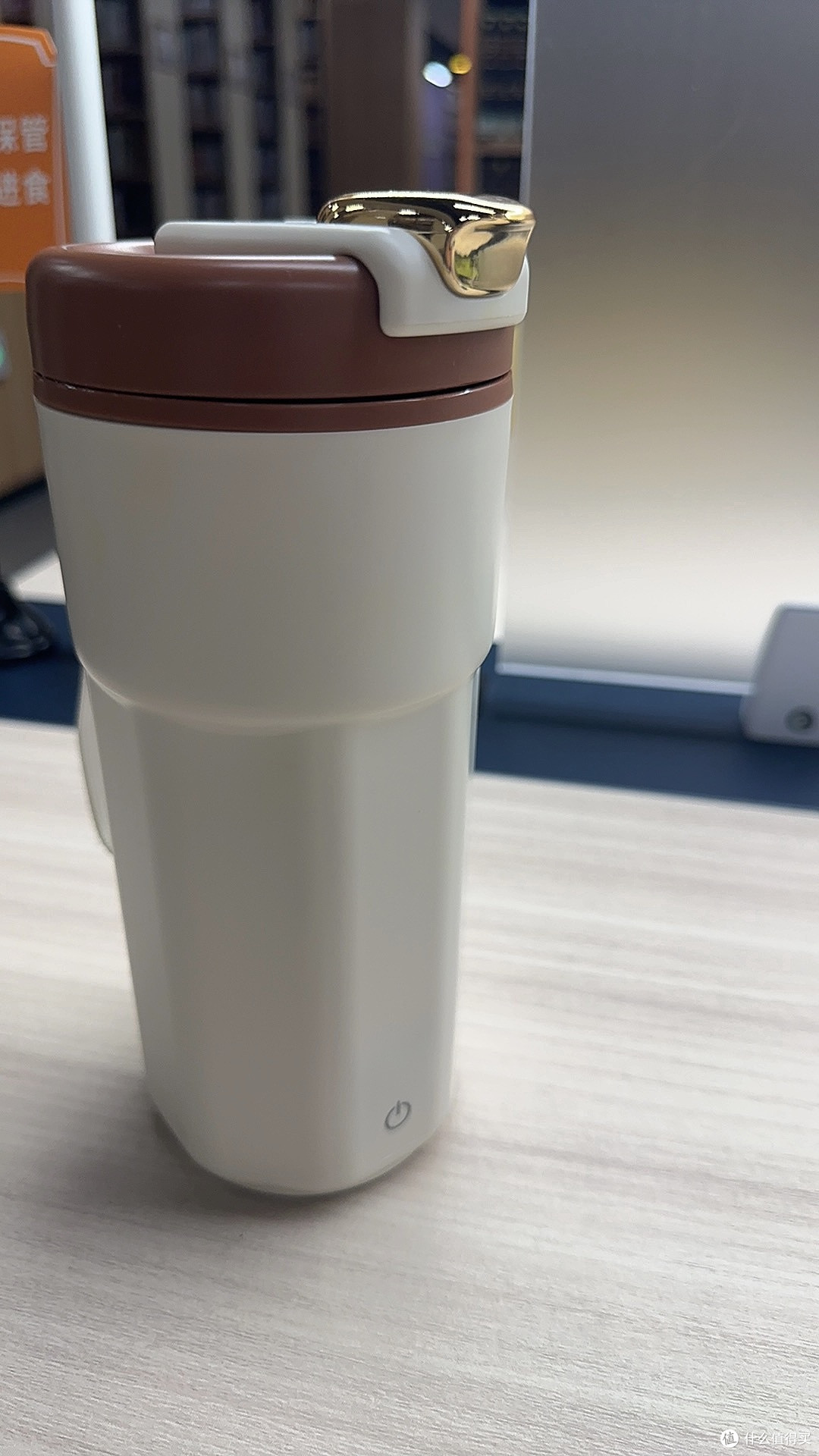 元旦好物推荐:智能恒温杯,温暖整个假期