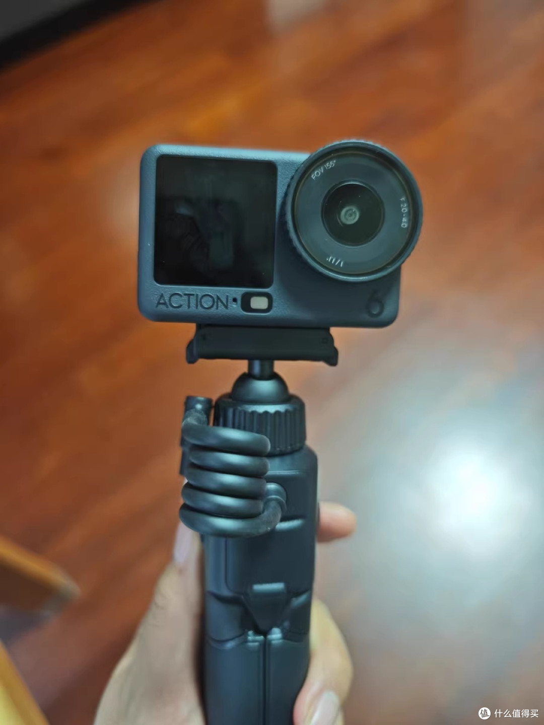 雪场上的全能影像伙伴:大疆Osmo Action 6