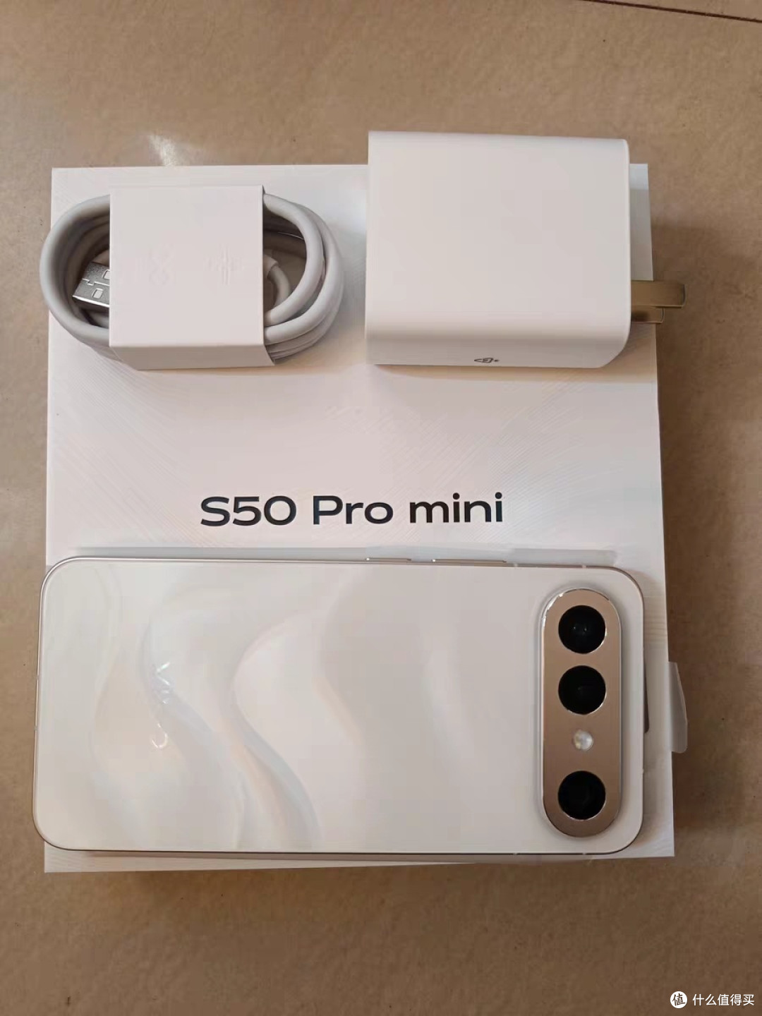 vivo S50 Pro mini:长续航与拍照亮点