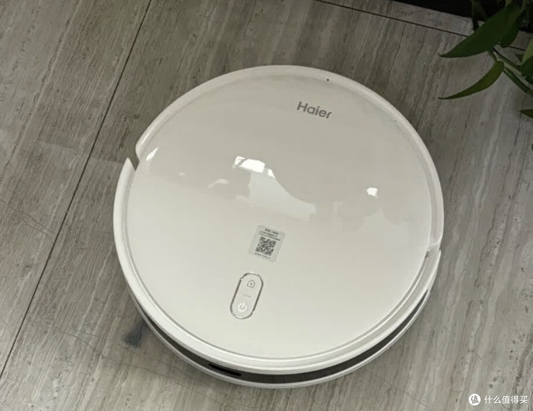 海尔T1扫地机器人设计与性能解析