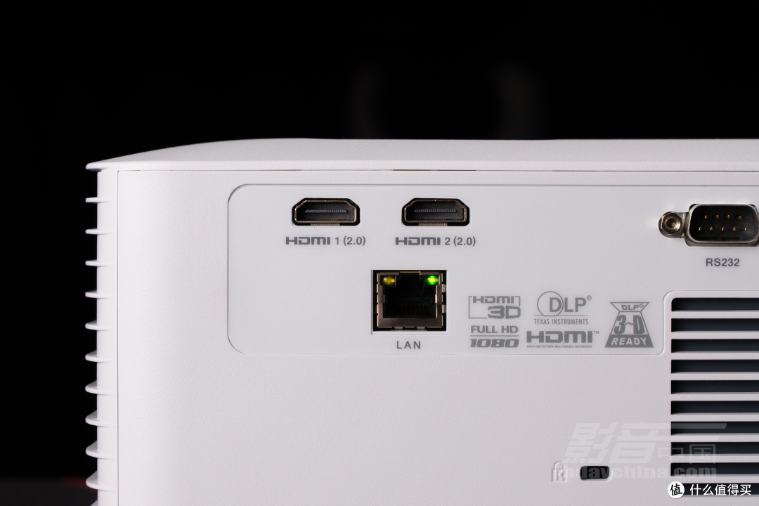 Acer(宏碁) SL2520n:专为小空间影音娱乐而打造的激光短焦机