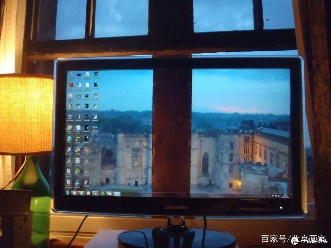 11个网友晒出他们的电脑桌面,原来壁纸还能这么“玩”!