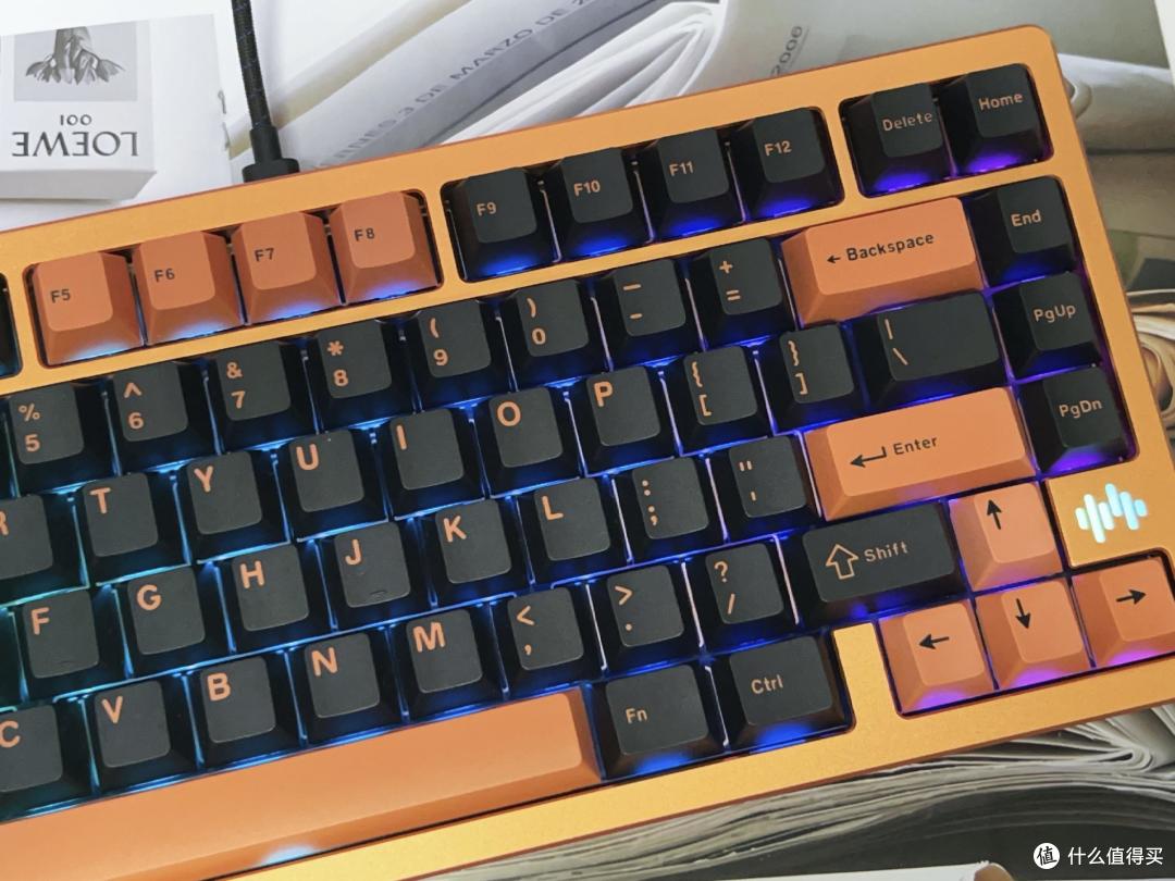 最适合入门的客制化的一把键盘:Wave 75爆焰橙!