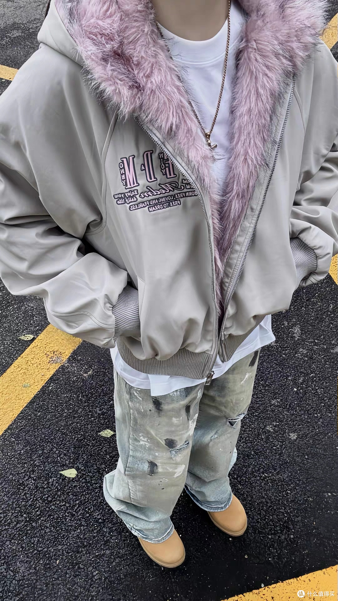 MEDM座山雕棉服:冬日保暖与时尚兼备
