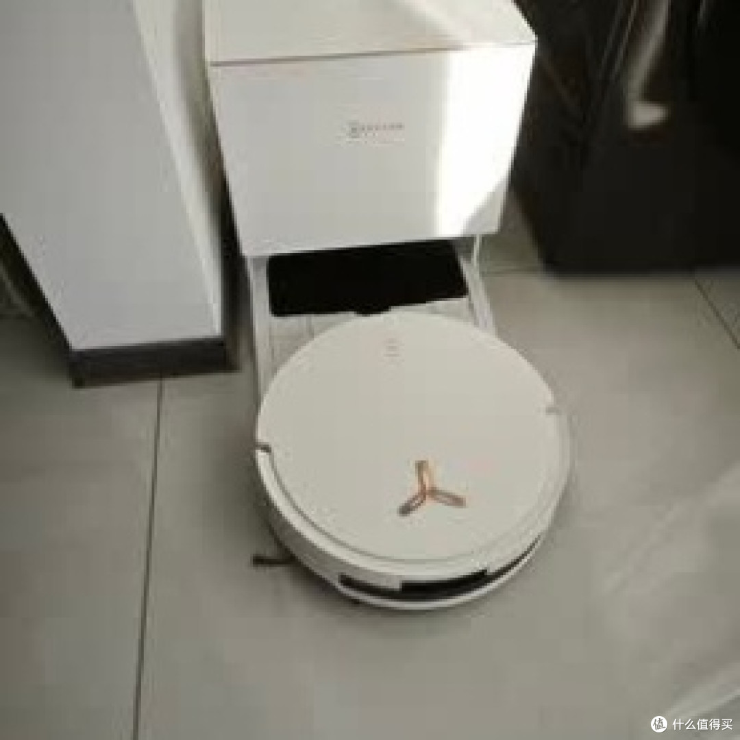 科沃斯T50MAX扫地机器人自动清洗