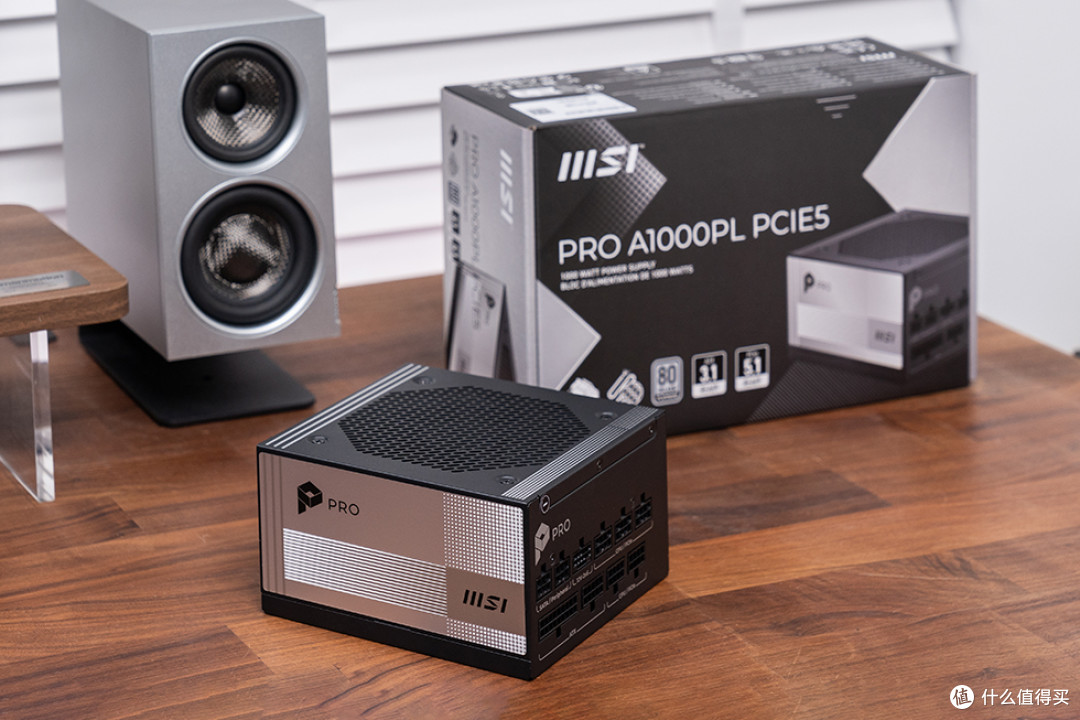 旗舰供电一步到位,微星 PRO A1000PL PCIE5 电源评测