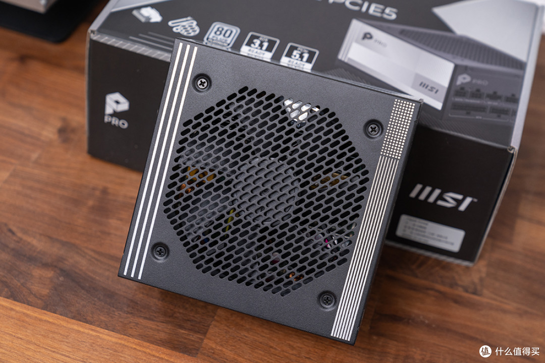 旗舰供电一步到位,微星 PRO A1000PL PCIE5 电源评测