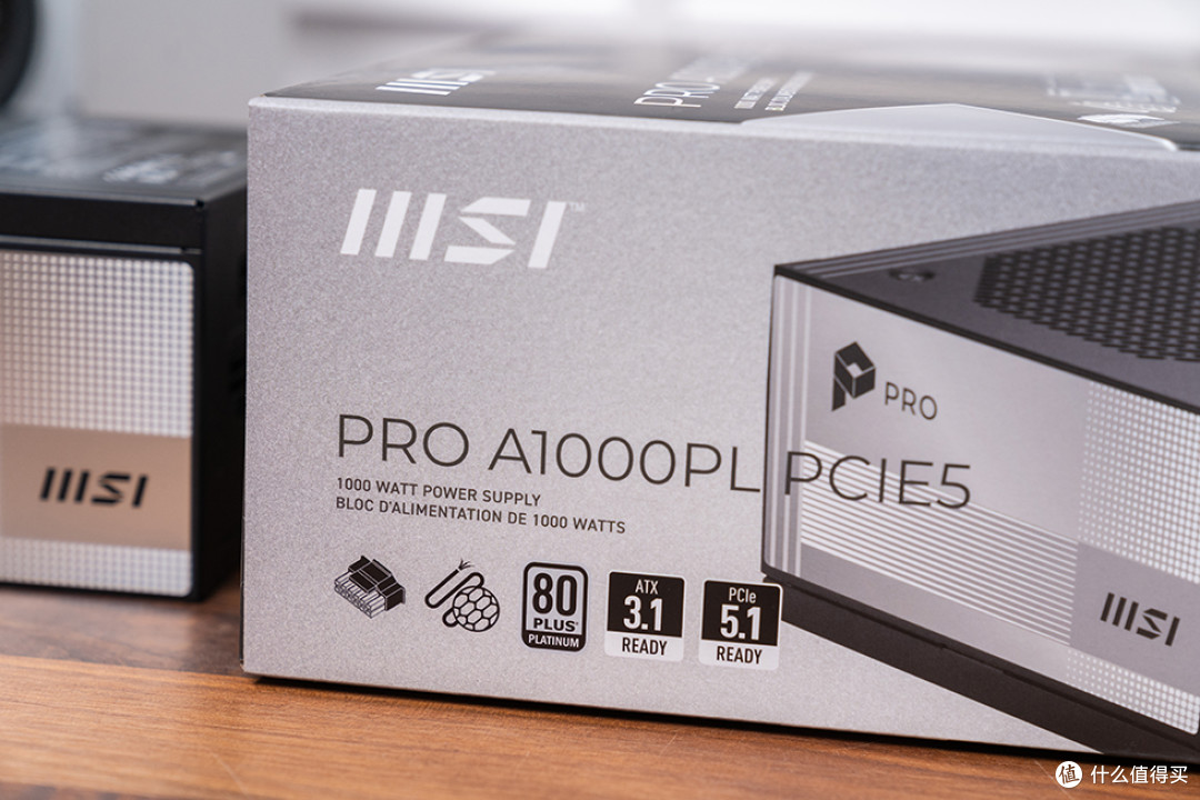 旗舰供电一步到位,微星 PRO A1000PL PCIE5 电源评测